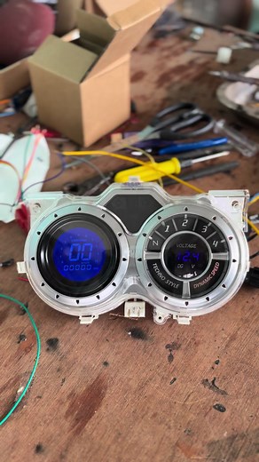 Custom Digital Speedometer for Yamaha Jupiter Robot