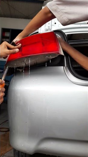 How to Remove Water from Car Headlight Reflectors