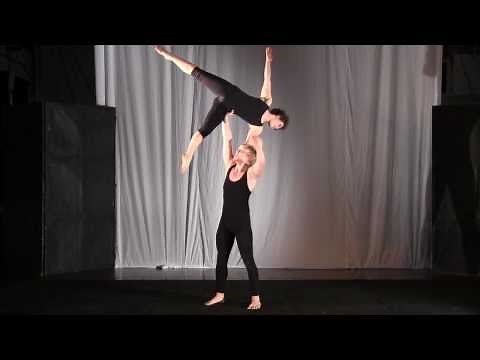 Contemporary dance acrobatic duo