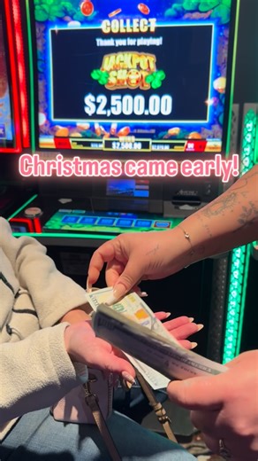 7.1K views · 75 reactions | Christmas came early with this $2,500 hand pay!  2/5 hand pays from Monday!  Drop a  in the comments if you want a jackpot for Christmas!  #tachipalace #casino #slots #slot #handpay #jackpot #money #win #gamble #gambling #bigwin #fyp #lemoore #california #centralvalley #fresno #vegas | Tachi Palace Casino Resort | Facebook