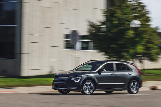 2026 Kia Niro Hybrid Review, Pricing, and Specs