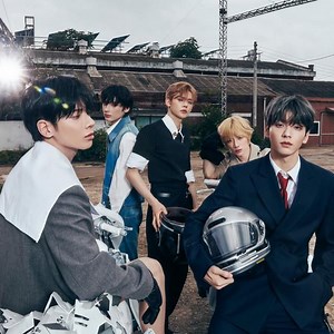 PS5 (FEAT. ALAN WALKER & SALEM ILESE) - TOMORROW X TOGETHER (TXT) - LETRAS.COM