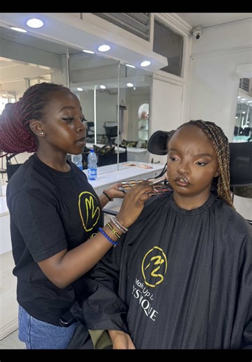 Soft Glam Makeup Tutorial by Student