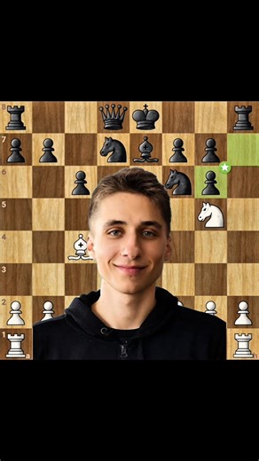 Witty Alien Criss cross Checkmate