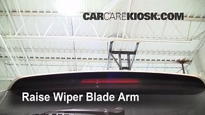 Rear Windshield Wiper Blade Change: 2001 Chevrolet Astro 4.3L V6 Extended Cargo Van