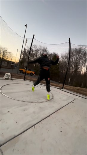 Desmond Coleman on Instagram: "What’s a caption for this? 💪🏾🥏 . . . . #throwingcommunity #trackandfield #discusthrow #throwerswag #javelin shotput hammerthrow fieldandtrack throwerfam thethrowerfam discus hammer shotputthrow asics javelinthrow throw throwing throws athletics olympics throwingintheworld olympicgames nike track field throwfar athletics nike sport throwersunite throwernation"