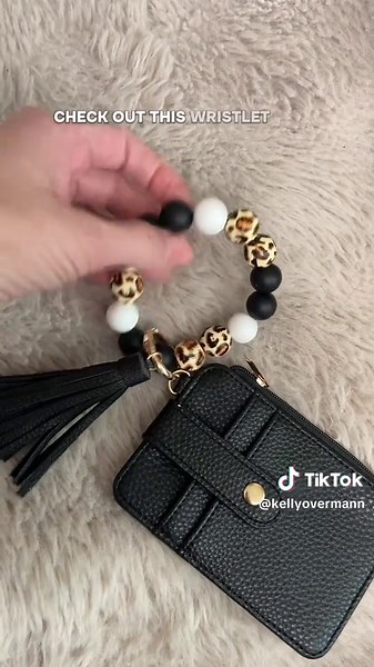 This leopard beaded wallet gives just a little fun to a solid dark wallet. Functional and cute. Ladies wallet, leopard silicone beaded wallet, leopard wristlet, wristlet wallet, gift ideas for her