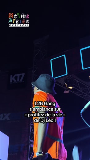 Grosse ambiance au Mother Africa Festival ! L2B Gang se laisse porter par les vibes de « Profitez de la vie » de DJ Léo. Sourires, énergie et good mood au rendez-vous ! 🙌✨ #L2BGang #DJLeo #ProfitezDeLaVie #foryoupage❤️❤️❤️ #tiktokcotedivoire🇨🇮