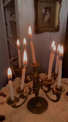 Beauty and the Beast Inspired Cake Decoration