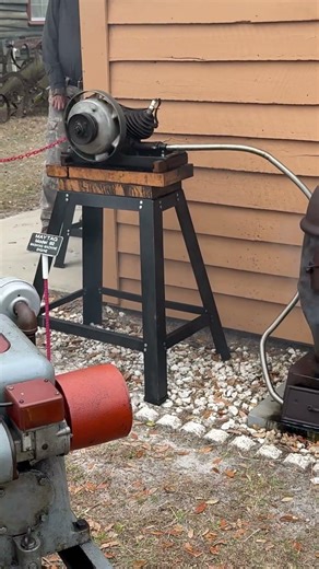 That's cool! Maytag washing machine engine running 👍 Florida flywheelers tractor show #shorts