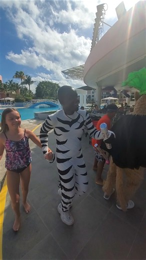 Poolside Dance Show | Let Me Be - Varadero Cuba Resort Entertainment
