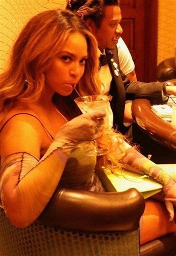 Where my single ladies #2000sthrowback #choreography #singleladies #fypシ #iconic