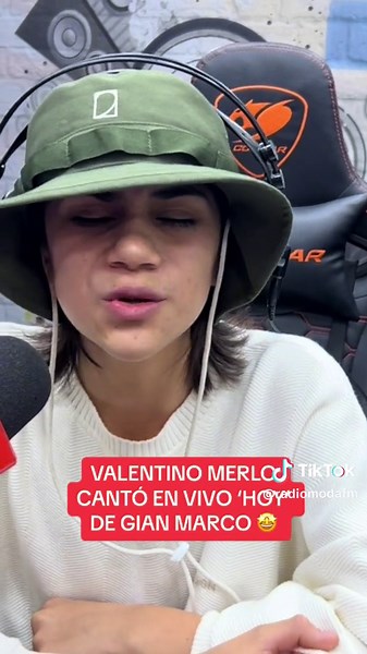 Valentino Merlo cantó en vivo ‘Hoy’ 🎧✨ #GianMarco #Hoy #fyp #videoviralitiktok #videoviral 👉 Escucha ‘El Show de Carlonho’ de lunes a viernes de 8:00 a 12:00 p.m