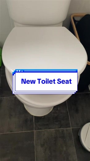 TikTok Shop find 🚽✨ A new toilet seat that’s actually sturdy, easy to fit and makes the bathroom feel instantly fresher 🙌 Little upgrades really do make a difference! #TikTokShopFinds #HomeUpgrades #BathroomTok #DIYHome #GoingBack2Basics