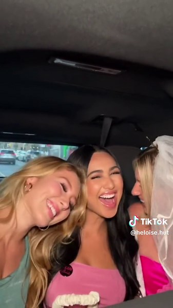 Heloise (@heloise.hut)’s videos with make life as pleasant as possible - emma chamberlain quotes ♡