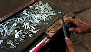 Safe crackers hope for treasure trove at old mystery vault