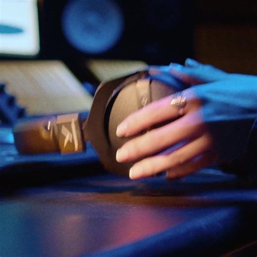 A classic reimagined - now here to stay! The DT 770 PRO X sets new standards for those who want to experience uncompromising studio sound. | beyerdynamic