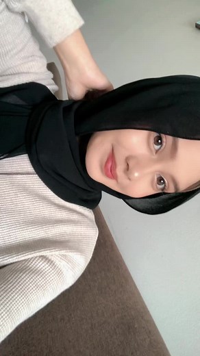 How to Properly Wear a Headscarf: A Step-by-Step Guide