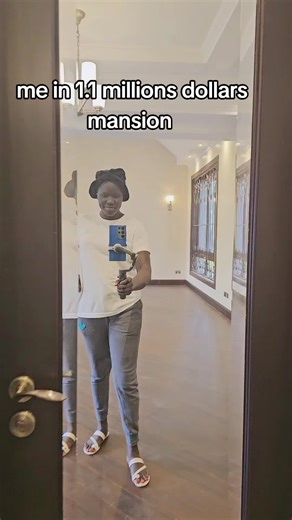 Exploring the Luxurious Lifestyle of Yo Maps in a Million Dollar Mansion