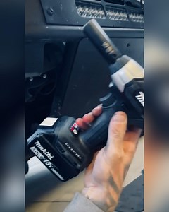 6.1K views · 53 reactions | “Look, Ma! One hand!” It’s easy when you’ve got #GEARWRENCH sockets. No slipping. Just gripping. Don’t you wish every job was this easy?  #ForgeAhead  Kruger Construction | GEARWRENCH Tools | Facebook
