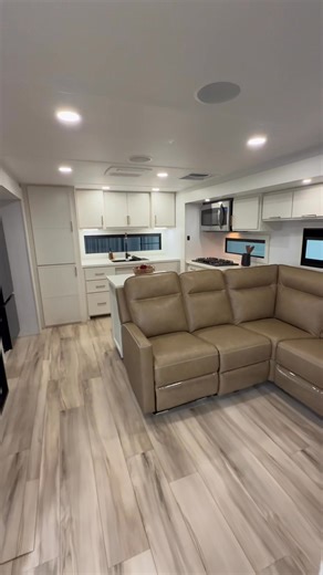 2026 Brinkley Model I 280 | New Model | 3 Minute Sneak Peek #brinkley | The RV Hunter