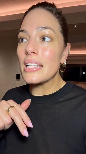 A S H L E Y G R A H A M | I’m launching a newsletter! 💌 It will be a little peek behind the curtain to my life—sharing thoughts, updates, and fun personal moments.... | Instagram