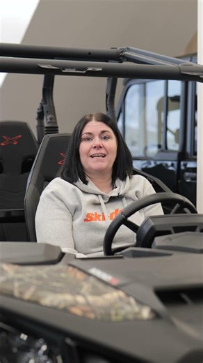 Massive Savings on the 2025 Commander MAX XMR 🔥