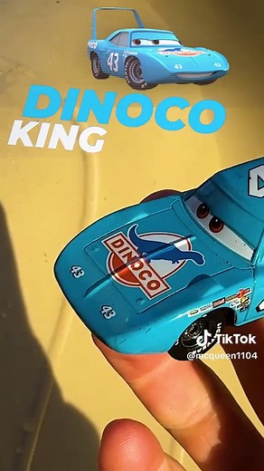 Lightning McQueen and Tow Mater Dive into Swimming Pool