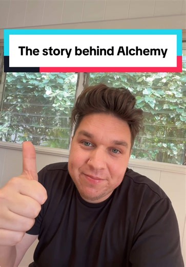 Meet the founder, Nic, and hear the story behind Alchemy. We are glad you found our page. Here you’ll meet a few of our amazing tutors. Reach out, we’d love to hear from you 🧡