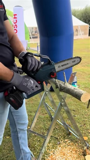 Jvbtools on Instagram: "Bosch Professional GKE 18V-20 with kickback control #boschprofessional #powertools #woodworking #logging"