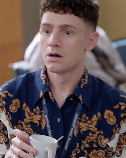 👕😂 Woman Teases Man’s Outfit Then Jokes About The Janitor’s Shoes 🥿