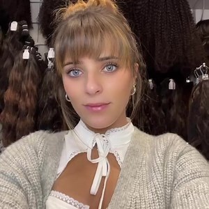    朗 PARRUCCA KETTY Handmade in Italy ❤️懶李  In Over 60 Colors... www.gsdhair.com #hairstyle #hairextensions #humanhair #parrucche #hairclip #toupe #frontallacewig #hairkeratin #blackdiamondhairdistribution#gsd_hair | Black Diamond Hair distribution Made in Italy | Facebook