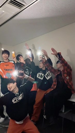 OMEGA X Members Introduce Themselves with Lights On