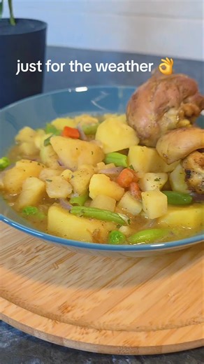 This passed days weather ,is something else.,so decided to make this with plenty pepper 😪 #creatorsearchinsights #fyp #vjworldtv