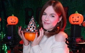 [ASMR]Caroline妹子万圣触发音～耳语 触碰等