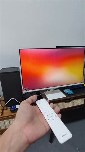 ♥️ បើកប្រអប់ Samsung M7 32inch 4K Vision AI Smart Monitor មកជាមួយការធានា៣ឆ្នាំ #samsungmonitor #samsungm7 #4kmonitor #smartmonitor #monitor | Mood Setup Studio