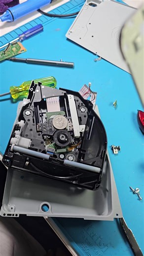 Lectora de disco #PS5 que ha sido alcancía