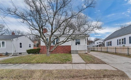 29 Justice St, North Providence, RI 02911 | Estately 🧡 | MLS# 1403797