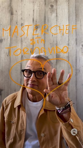 MasterChef Italia on Instagram: "Ci credete che stiamo FINALMENTE tornando? 🥹🧡 La nuova stagione di #MasterChefIt dall’11 dicembre in esclusiva su @skyitalia e in streaming solo su @nowtvit ⭐️"