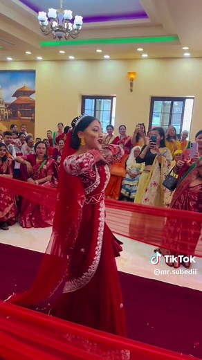 #wedding #dance #bridalentrydance #fypシ #viral #fun #nepalibride #tiktoktraditions #bridalentry👸🏻 #beautifulbride❤️