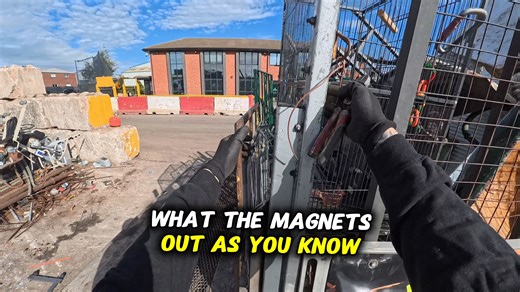 Done and dusted 📢 ♻️ #scrapmetalcollection #teamscrapman #scrapman "Scrapman” (sometimes called rag-and-bone man, scrap collectors, or junk man) are the garage people who collect and deal in discarded or unwanted items, especially metal and other recyclable materials. IF YOU ENJOY THIS CONTENT, SUBSCRIBE, 👍🏻 LIKE, 👍🏻 COMMENT, 👍🏻 SHARE, 👍🏻 SET YOUR NOTIFICATIONS SO YOU DO NOT MISS ANY NEW CONTENT, 👊🏻 Scrapman, Scrap metal collection, Scrap metal recycling, Scrap metal in the street, Sc