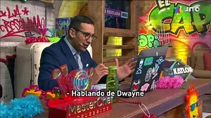 634K views · 10K reactions | ¡Carlos Perez "El Capi" echo puro relajo con Gal Gadot, The Rock y Ryan Reynolds!  Le platicaron sobre su nueva peli que se ve que va a romper con todo. 蘭朗 #LaResolanaNius  Sigue la transmisión de Azteca UNO En Vivo y GRATIS --> bit.ly/VivoResolana | La Resolana | Facebook