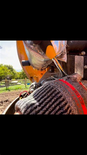 2.1K views · 23 reactions | Installing a new starter motor in our budget little digger. Turns out that wasn’t the problem, but ah well, learned something new in the process . Actually a real easy job to do! #diy #digger #startermotor #mechanical #easy #mahi #aotearoa #figureitout #learning #doityourself #fix #notfixed #safeas #getit | Roxanne Tia Toleafoa | Facebook