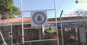 281K views · 5.3K reactions | Ripot blong wan inciden weh i tekem ples las Fridei naet bitwin wan female student mo sam ofisa i stap finis long hand blong polis Diana Isaac mo bigfala sista blong hem Dorothy Isaac i confirmem long VBTC Nius seh oli bin go faelem komplen blong hem long yesterdei namba 1 Oktoba. #portvila #vanuatu #student #tebakorschool #vanuatupoliceforce WAJEM MOA: | VBTC News | Facebook