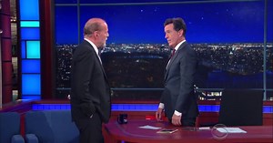 Bruce Willis et Stephen Colbert se battent comme dans Die Hard