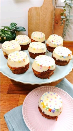 SMARTIES®-MUFFINS selbstgemacht ❤️🧡💛💚💙 #droetker #smarties #muffins