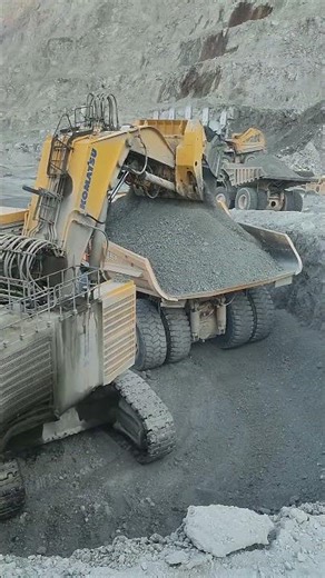 Heavy Mining Equipments in Action | #mininglife #miningindustry #heavyequipment #heavymachinery