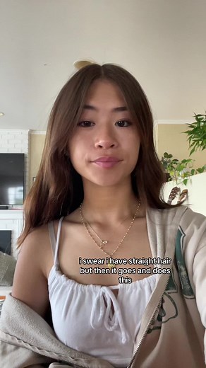 Straight or Wavy Hair: Deciding Between Curls and Texture