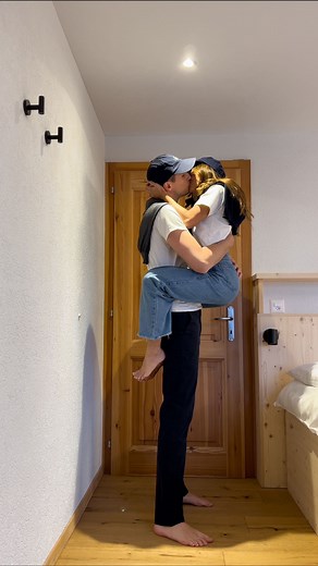 3.3M views · 5.5K reactions | Get ready with us  A quién le queda mejor? Vota Josh o Andrea porque tenemos una discusión aquí en la casa que no hemos podido resolverrr y el que pierda prometió que cocinaba hoy! Who wore it best??? ️ #bigboy #shortgirl | Andrea Rodriguez | Facebook