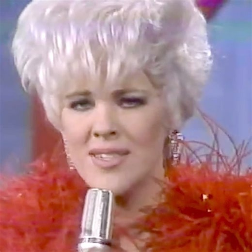 Charles Kreloff on Instagram: "#catherineohara #happy70thbirthday #lolaheatherton #sctv #1984 #pledgeweek #itsamansmansmansworld #jamesbrown"